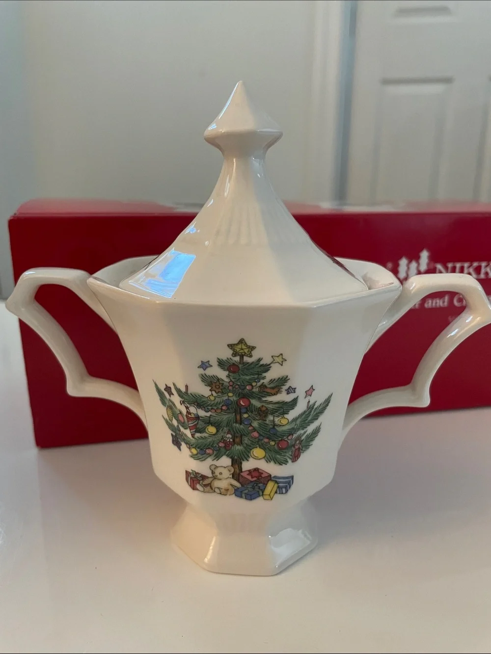 NIKKO Christmastime Vintage Sugar and Creamer Set